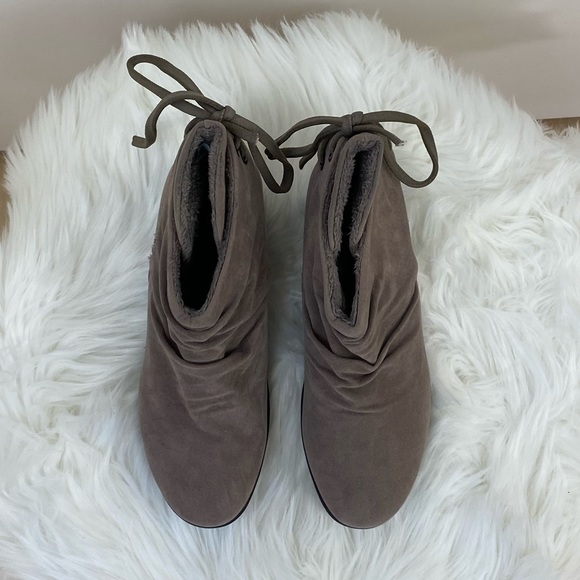 EUC serene island faux suede booties w/ tie detail - Picture 3 of 13